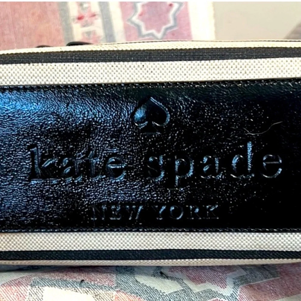 Kate Spade New York Villabella Fabric Quinn Bag Creme and black striped CUTIE!